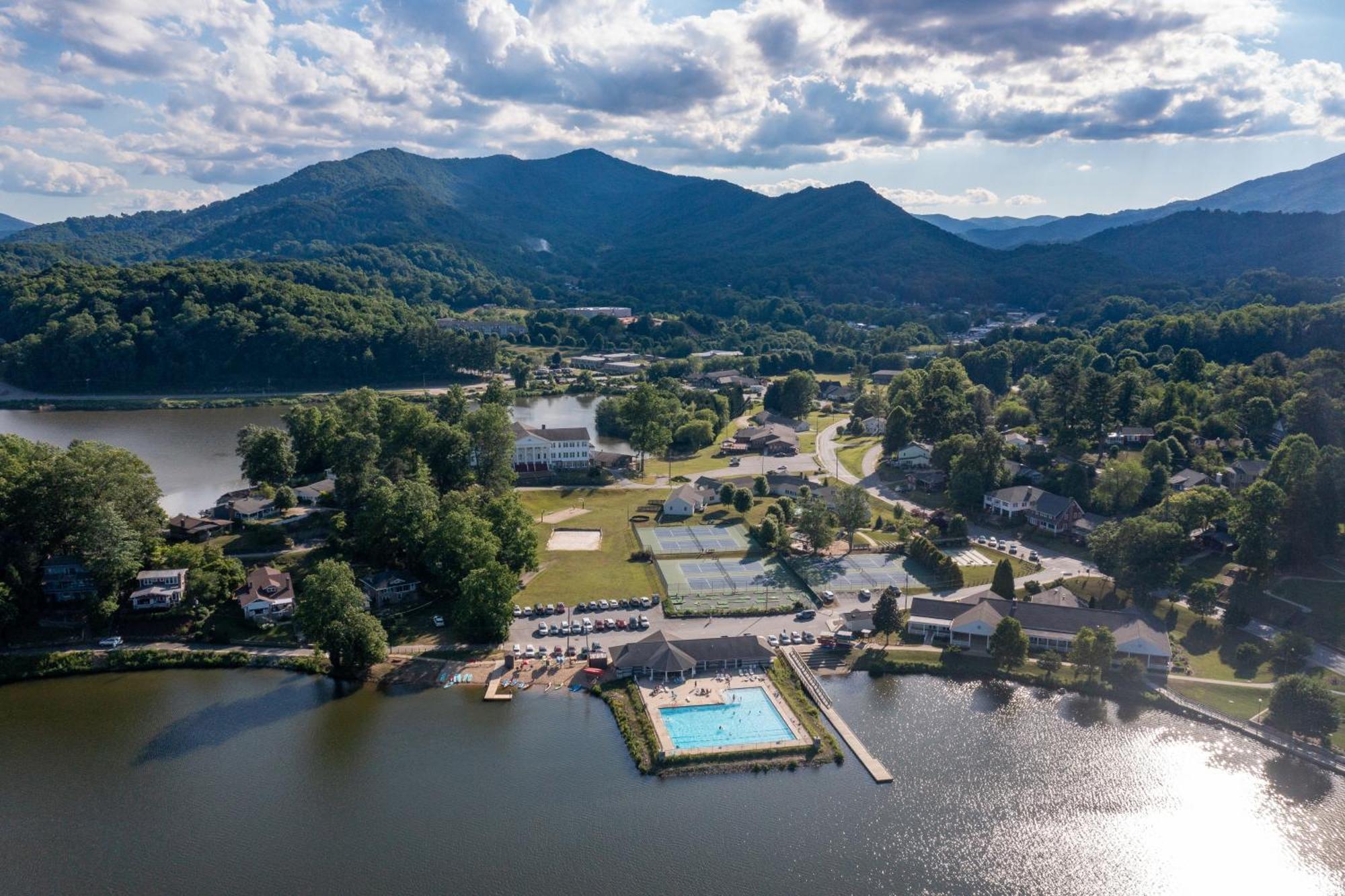 Hood Lower Lake Junaluska Εξωτερικό φωτογραφία